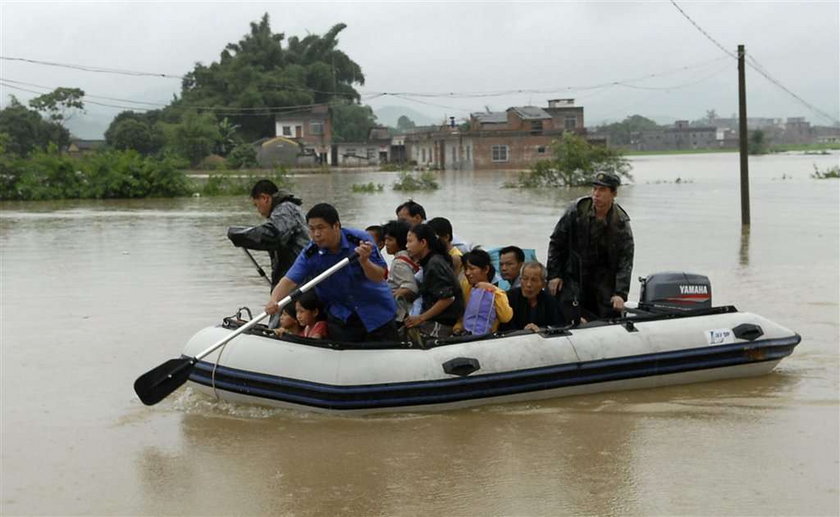 Powodzie w Chinach zabiły 40 osób
