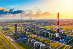 Brytyjski wywiad: Rosja zawiesza eksport paliw, napięcie na rynku globalnym rośnie