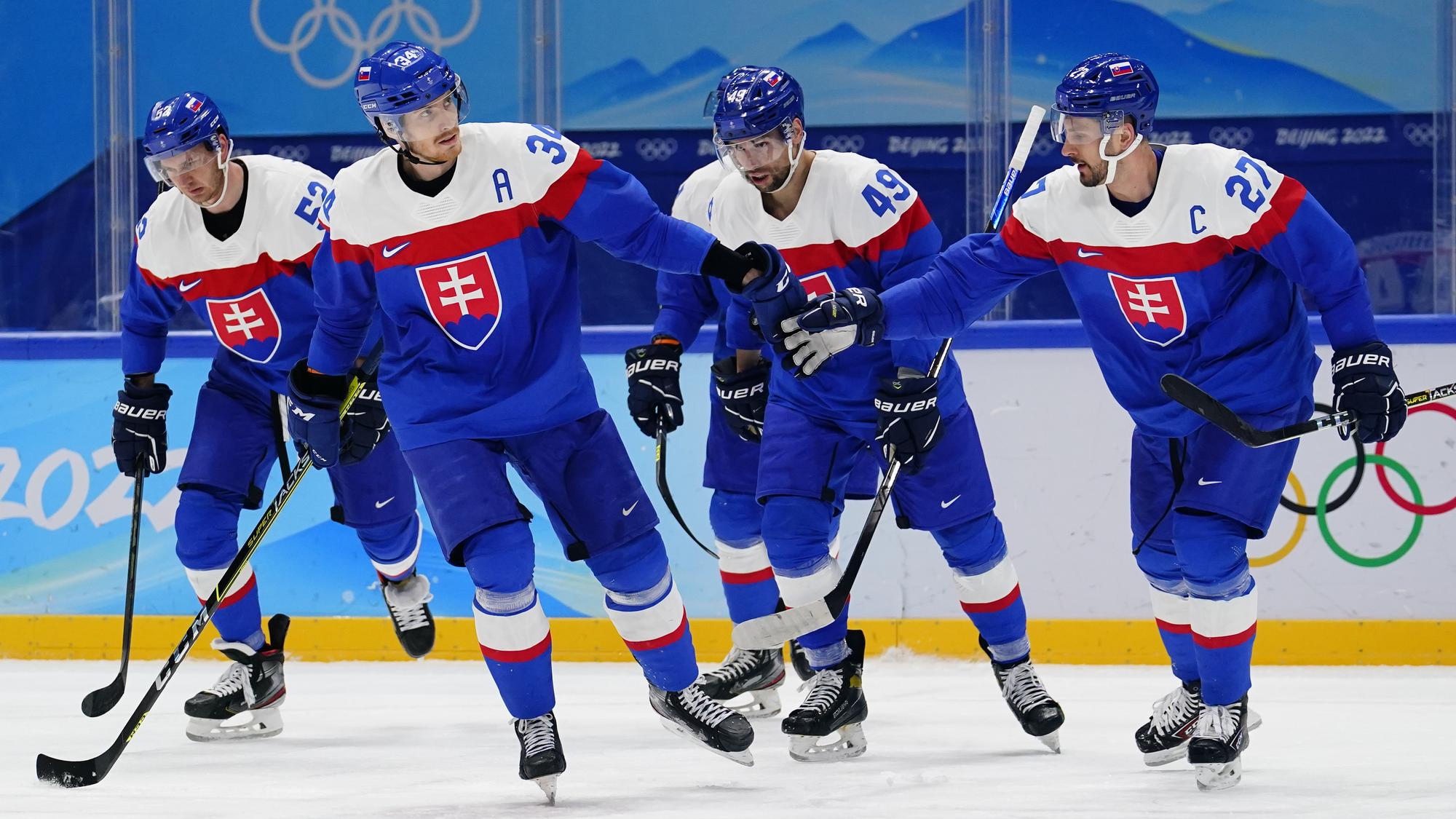 Хоккей беларусь плей офф 2023 экстралига. Словакия хоккей пятерка. Канада Словакия хоккей 2013. Канада Словакия хоккей 2018.