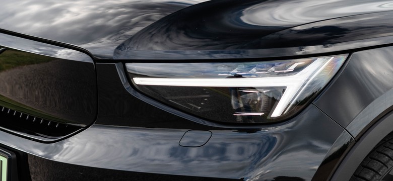 Nowe Volvo ma 442 KM. Cena? Wersja Black Edition robi robotę