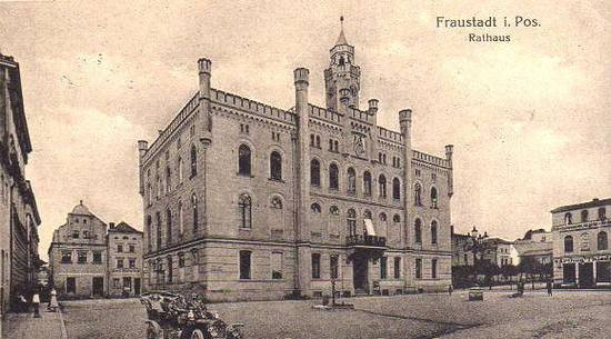 Ratusze we Fraustadt (Wschowie). Po zdobyciu Geyersdorf właśnie to miasteczko zostało ostrzelane przez polską artylerię w odwecie za niemiecki atak na Leszno