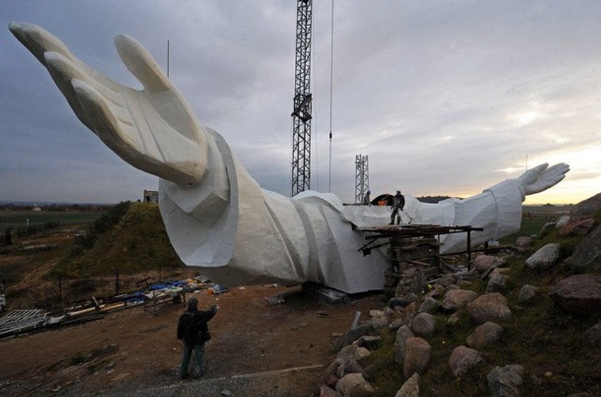 Građenje najviše statue Isusa Hrista