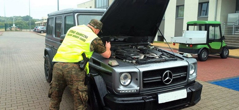 Mercedes wart fortunę uratowany przez Straż Graniczną. To sensacyjne odkrycie