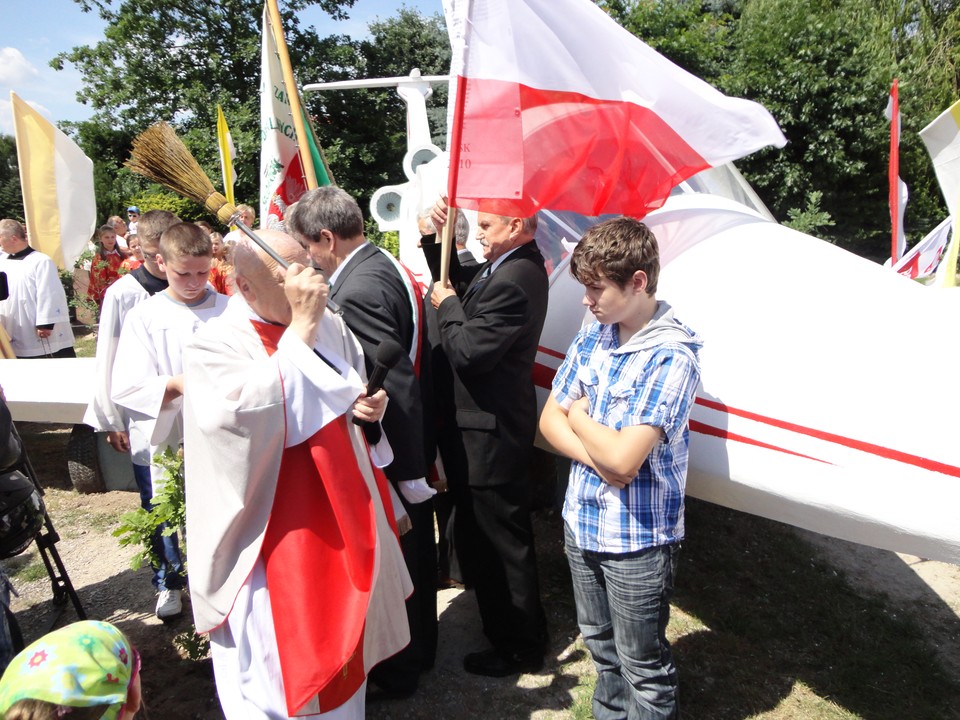 Pomnik katastrofy smoleńskiej w Kałkowie-Godowie, fot. Norbert Litwiński/Onet