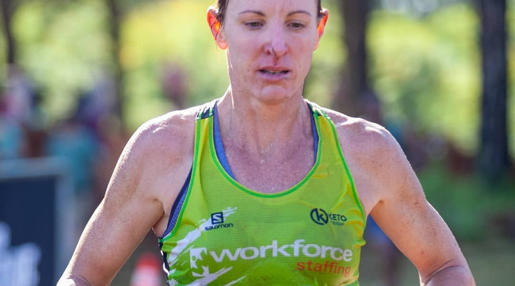 Trish Eksteen (42) száz nap leforgása alatt százszor teljesíti a félmaratont./ Fotó: Instagram