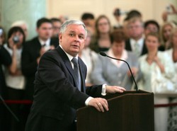 Prezydent o kryzysie: Trzeba pożyczać złote