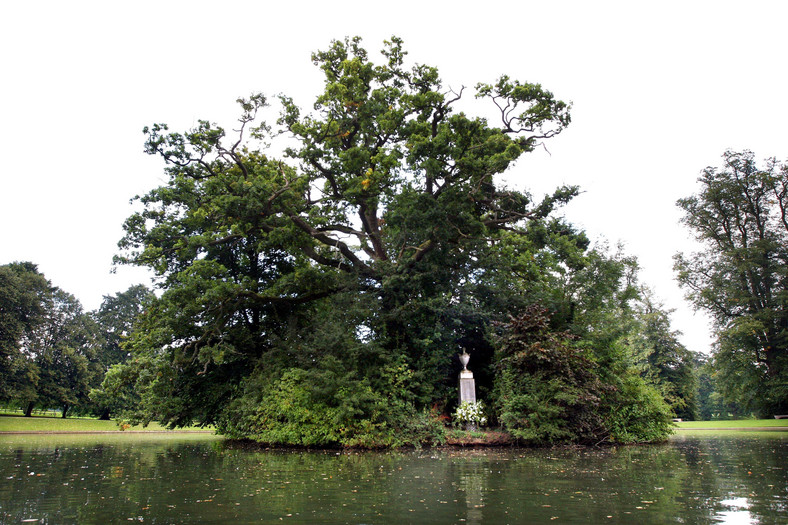 Grób księżnej Diany na wyspie Althorp