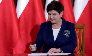 Szydło: Na razie nie ma ostatecznej decyzji rządu ws. reparacji