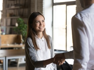 Firmy poczekają na łatwiejsze zatrudnianie cudzoziemców