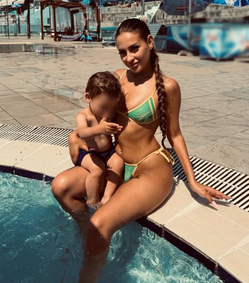 Stefani Grujić sa sinom