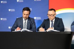 Nowa linia kolejowa Kraków – Gdów. PKP PLK podpisały umowę w ramach projektu Podłęże–Piekiełko