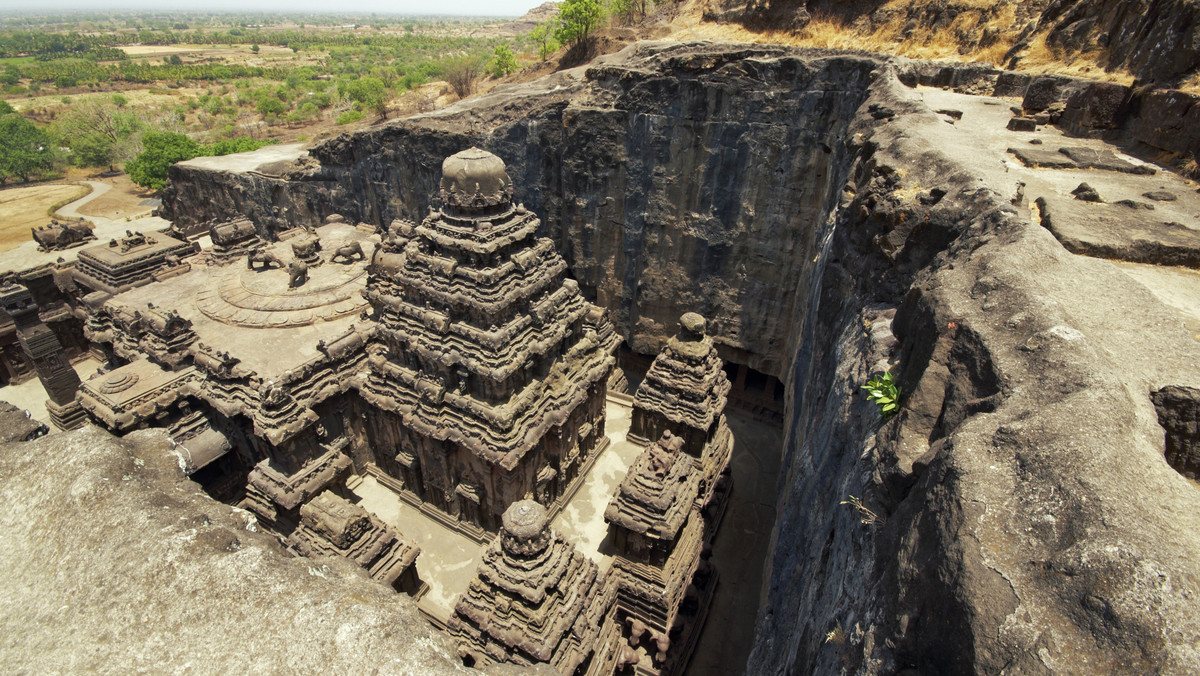 Archaeological Survey of India (ASI), indyjska agencja rządowa odpowiedzialna za ochronę zabytków kultury kraju, poinformowała o niewiadomym "zniknięciu" 35 "chronionych" obiektów historycznych.