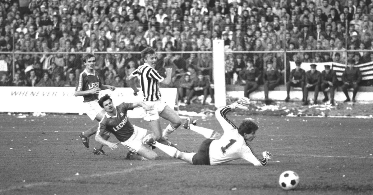 Lech Wałęsa na meczu Lechia-Juventus. Kibice skandowali ...
