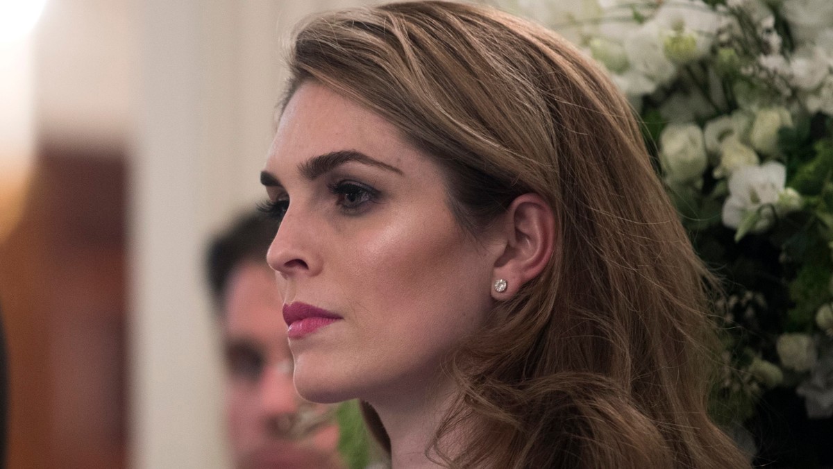 Hope Hicks, jedna z najdłużej sprawujących urząd doradcy prezydenta USA Donalda Trumpa, zrezygnowała ze stanowiska dyrektor ds. komunikacji - poinformowała dziś rzeczniczka Białego Domu, Sarah Sanders.