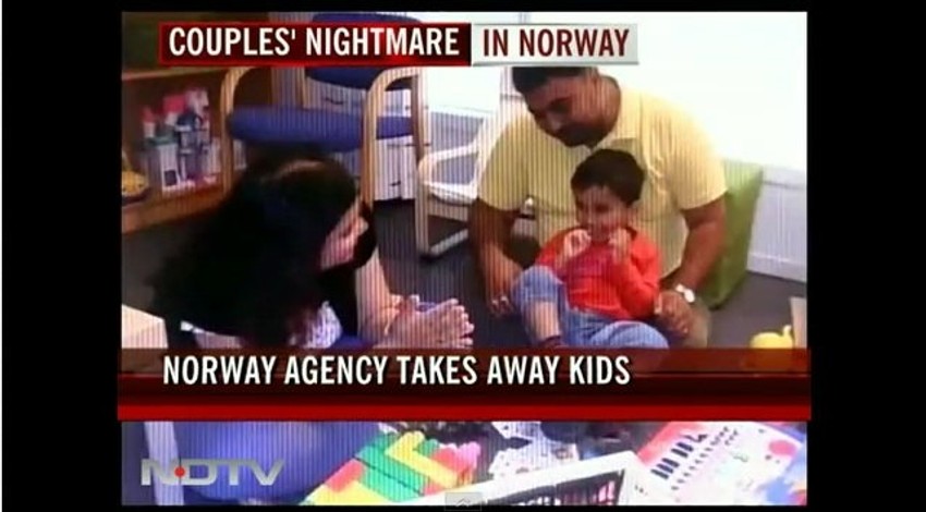 Anurup i Sagarika Batačarja s decom