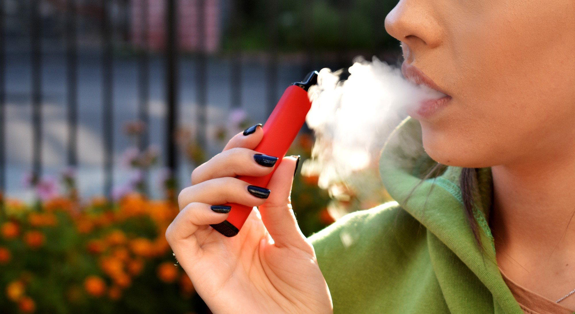 V súčasnosti sa do popredia dostali viaceré náhrady cigariet.