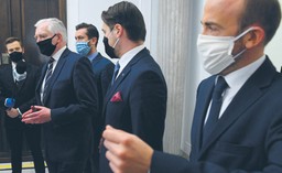 Listonosze w parach i tysiące urn. Przygotowania do głosowania kopertowego rozpoczną się zanim wejdzie ustawa