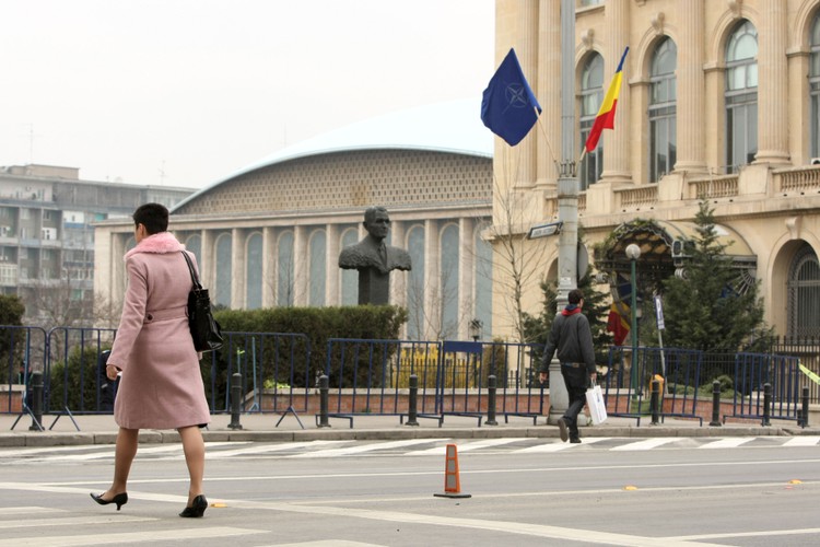 1. Bukareszt, Rumunia. To najtańsze miasto turystyczne w Europie. Nocleg w niskobudżetowym hotelu wraz z całym pakietem turysty przyjętym przez autorów rankingu kosztuje tutaj tylko 23,38 dolary.