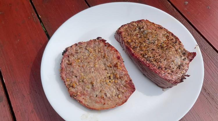 Isteni finom, szaftos lesz, ha így sütöd a marha steaket Fotó: Gellén Csaba