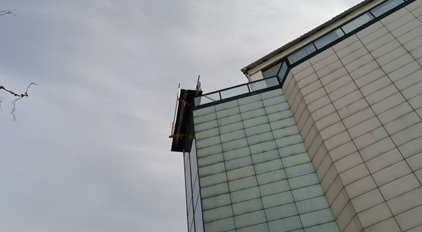 Pala skela u Novom Sadu