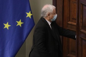 Polexit. Jarosław Kaczyński nie wie, co robić. Kaczyński otwiera kolejne fronty - Opinie - Vimarsana News