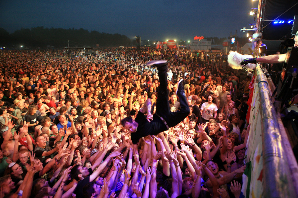 Donots na Przystanku Woodstock 2011 (fot. Artur Rawicz/wosp.org.pl )