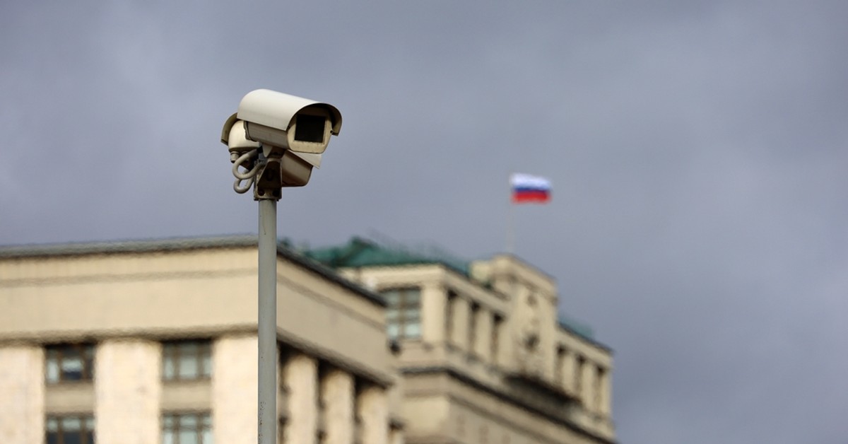 Bat na migrantów. Duże miasto kupuje przerażający system