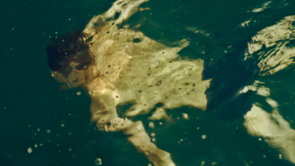 Ciało człowieka w wodzie