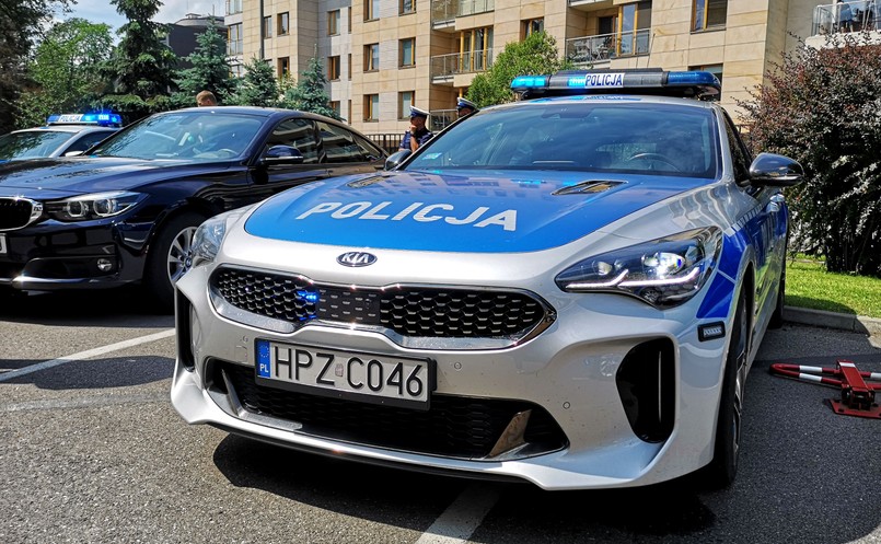 Policja - radiowóz Kia Stinger