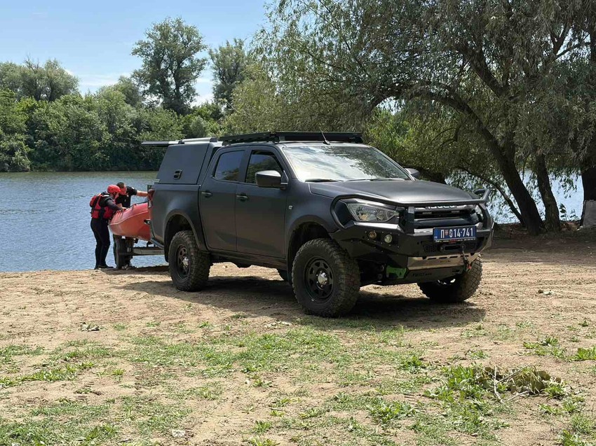 Potraga za nestalima u Tisi kod Sente