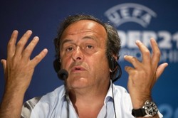 Afera FIFA: Villar i Theodorakis faworytami do zajęcia miejsca Platiniego