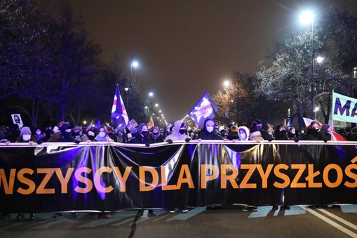 Uczestnicy Spaceru dla przyszłości w Warszawie, 9.12.2020r.