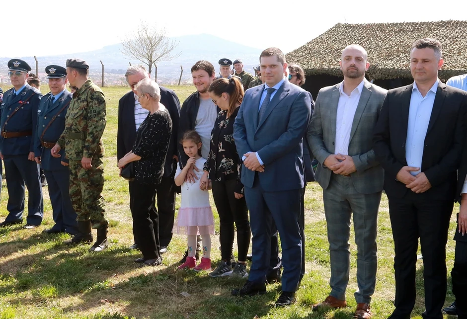 Nikodijević položio venac na spomen-obeležje na Straževici