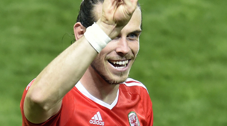 Gareth Bale, a walesiek sztárja mindhárom csoportmeccsen gólt lőtt. Úgy tűnik, jól motiválták /Fotó: AFP