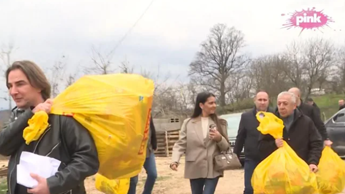 HUMANOST KOJA MENJA ŽIVOTE: Željko Mitrović obradovao dve porodice u selu Dučalovići! Uručio je novčanu pomoć, poklone, i dao nadu za bolje sutra