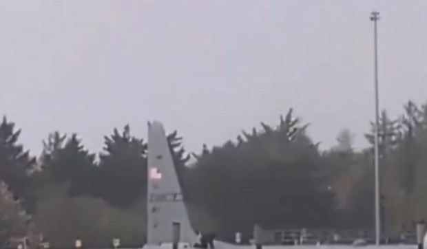 Irska, američki vojni avion, incident