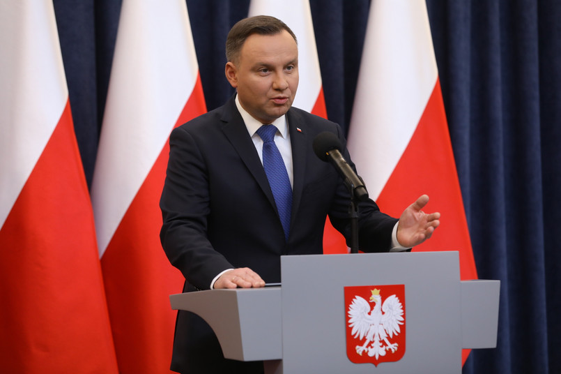Niemiecka prasa: Rząd Polski po raz kolejny udowadnia, że "od dyplomacji woli młot"