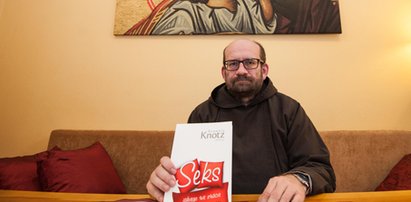 Seks katolików. W jednej pozycji i po ciemku? Ksiądz radzi inaczej