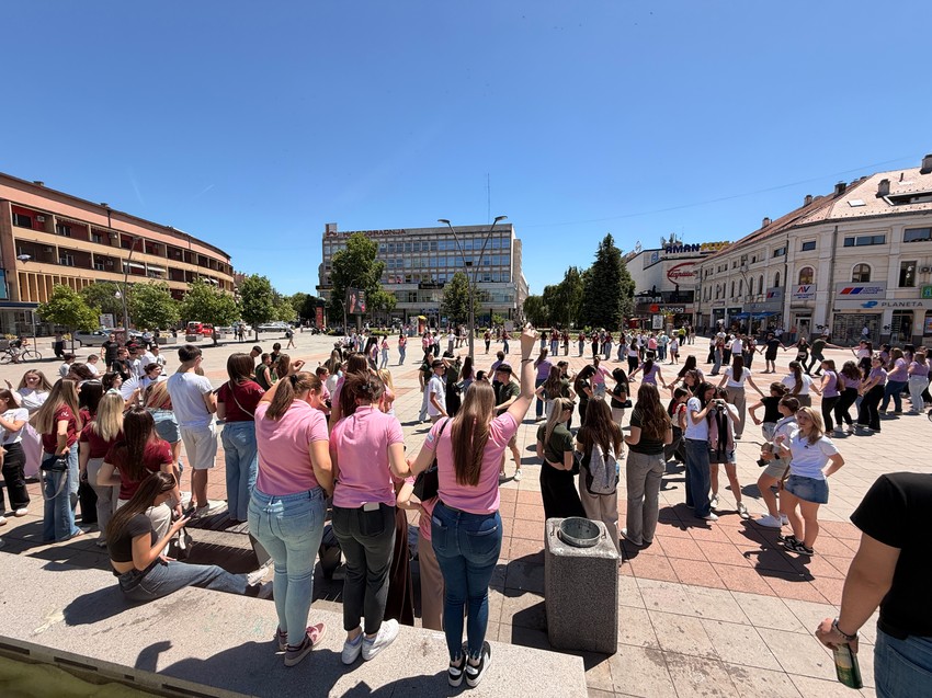 Maturanti Medicinske škole u Čačku