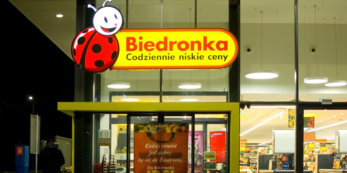 Biedronka podniesie wynagrodzenia pracownikom od stycznia 2024 r. 