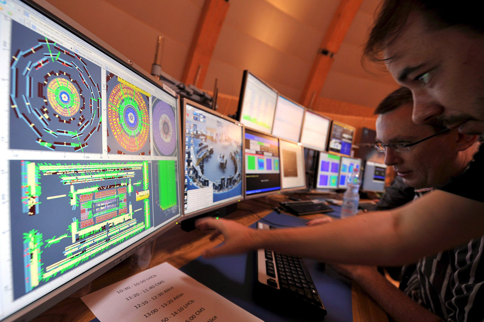 SZWAJCARIA CERN AKCELERATOR LHC