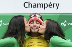 Na MŚ hostessy nie będą całować kolarzy. 'To ma podtekst seksualny i jest żenujące'