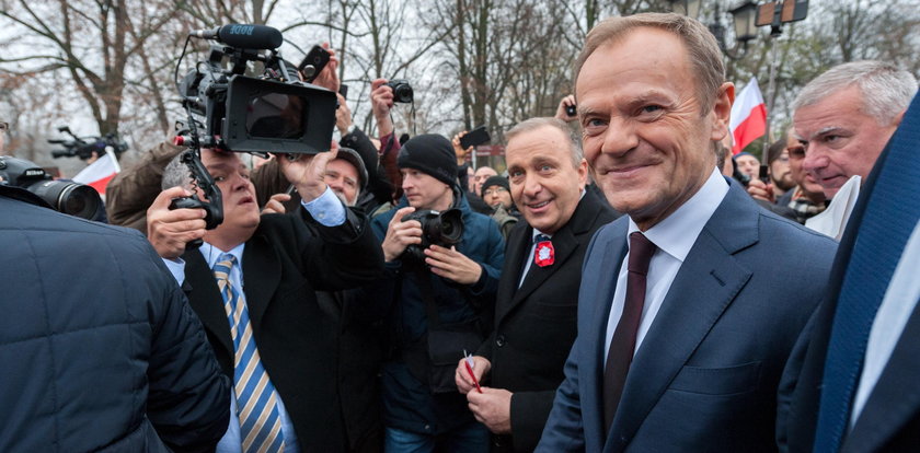 Tusk z żoną mają co świętować. Stuknęło im 40 lat razem!