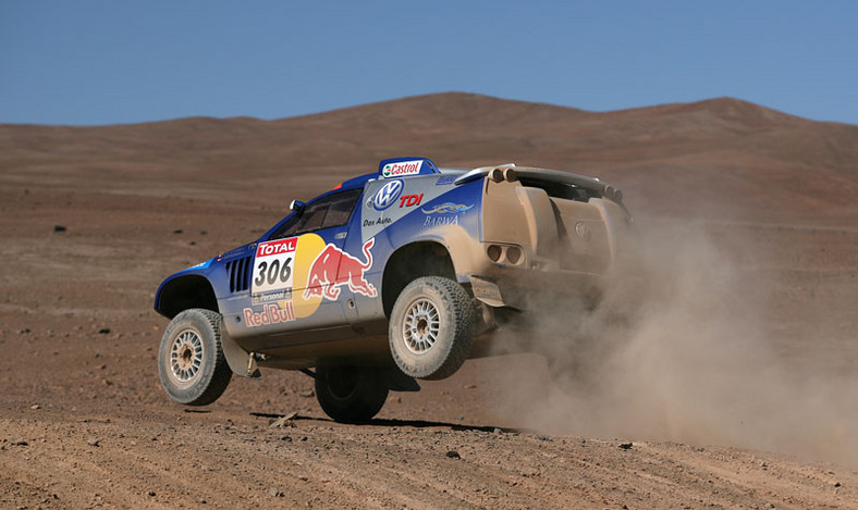 Rajd Dakar 2010: Przygoński goni najlepszych, pech Hołowczyca (9. etap na żywo, wyniki, foto)