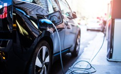 Koronawirus zagrozi elektromobilności? Pandemia nie powinna być usprawiedliwieniem