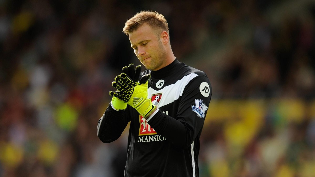 To nie było udane popołudnie dla polskich bramkarzy w Premier League. Swansea City z Łukaszem Fabiańskim przegrała 0:1 (0:0) z Southampton FC, a AFC Bournemouth Artura Boruca uległo 1:3 (0:1) Stoke City.