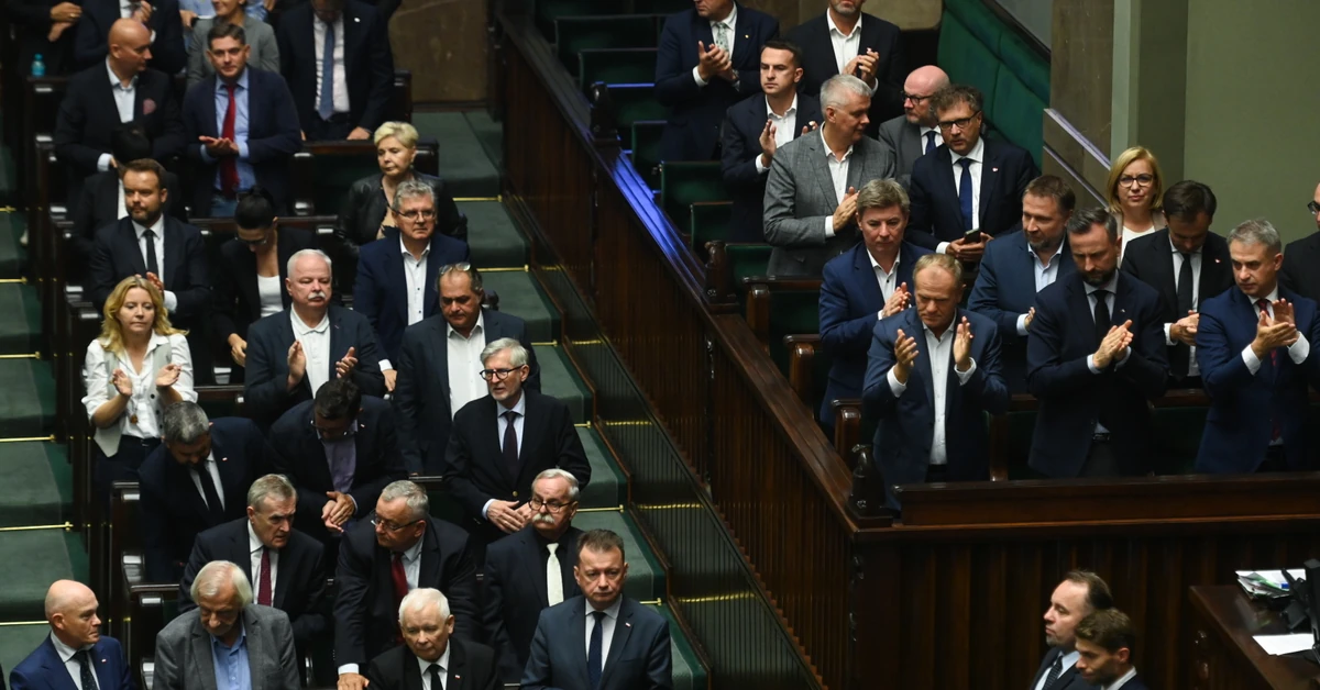 Sejm przyjął uchwałę dot. naruszenia polskiej przestrzeni powietrznej. "Stanowczy sprzeciw"