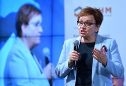 Anna Zalewska zdradziła szczegóły reformy szkół branżowych: Pracodawca sam założy szkołę, a uczeń podpisze lojalkę
