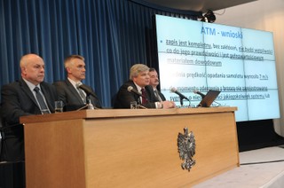 Zespół Laska odpiera zarzuty zespołu Macierewicza w sprawie katastrofy smoleńskiej