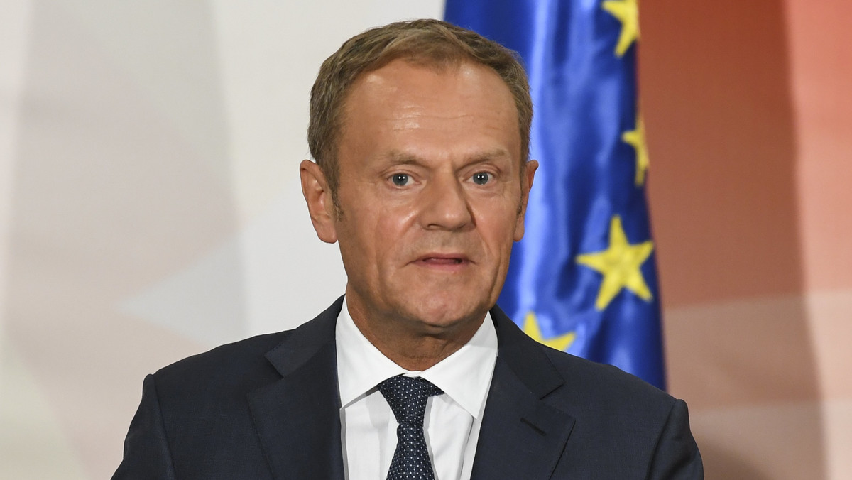 Przewodniczący Rady Europejskiej Donald Tusk otrzymał nagrodę Polonicus 2018 Europejskiego Instytutu Kultury i Mediów Polonicus za promowanie Polski w Europie. Nagrodę w postaci statuetki z brązu wręczono mu dziś w Akwizgranie.